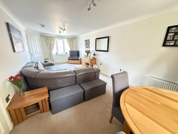 4 bed Detached for sale Image 12