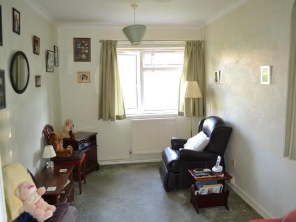 LOUNGE: