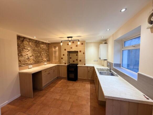 2 bed Terraced for sale Image 4