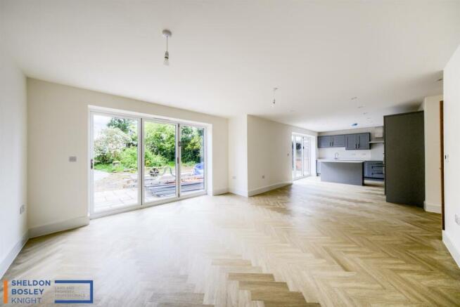 Kitchen/ Lounge