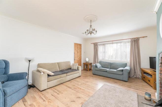 3 bed Semi-Detached for sale Image 7