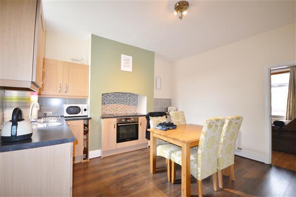 DINING KITCHEN: