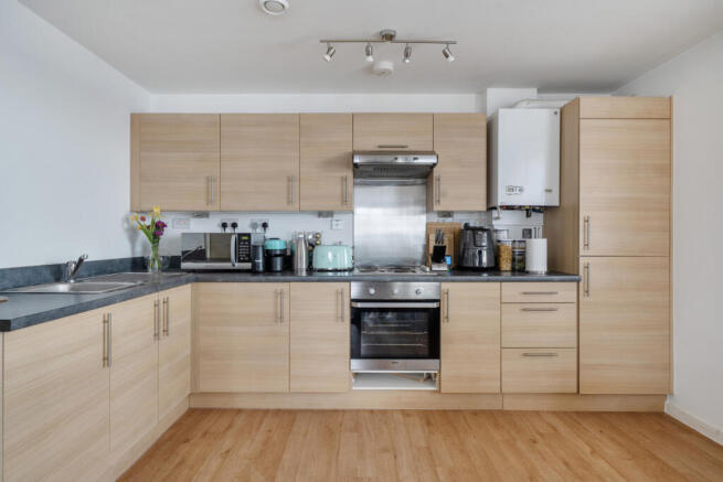 1409332-12-698f2f...