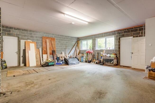 68MoncktonRoad(Garage)(1of5).jpg