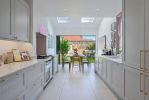 133, Boundary Road, Colliers Wood, London SW19 2DE