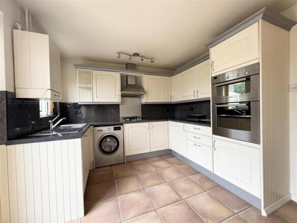 Park Lodge View, Skelmanthorpe, Huddersfield, HD8 9UN photo 4