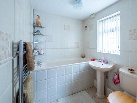 GROUND FLOOR BATHROOM.jpg