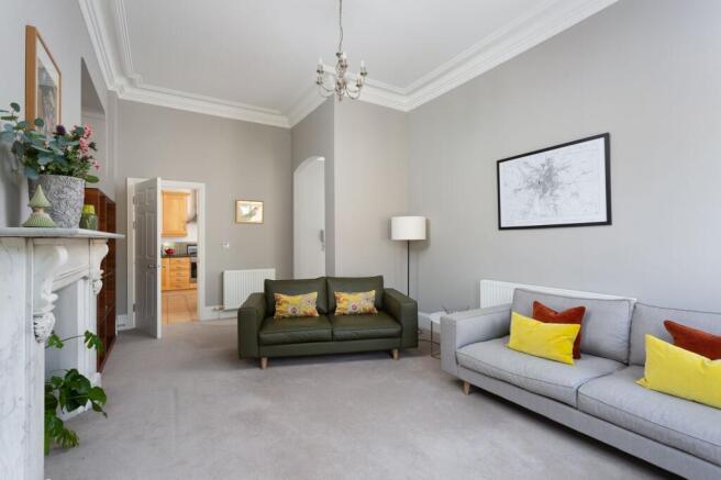2 bed Flat for sale Image 7