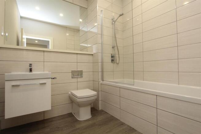 2 bed Flat to rent Image 8