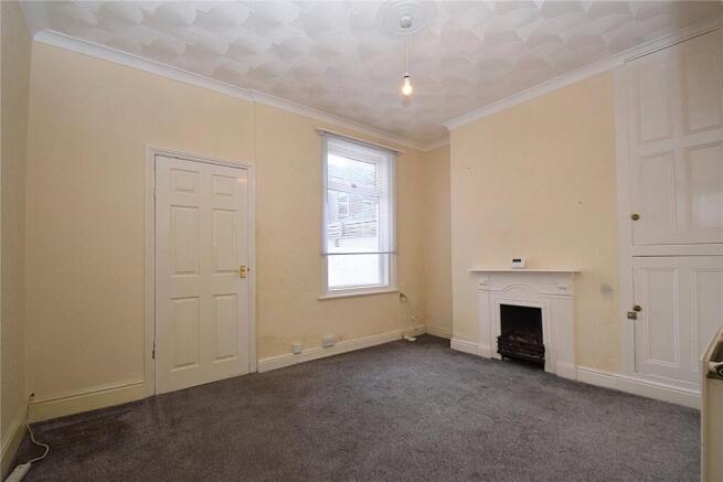 3 bed Terraced for sale Image 4