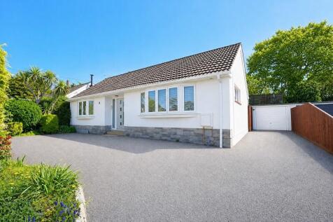 Farm Lane South, Barton On Sea, Hampshire. BH25 7BR