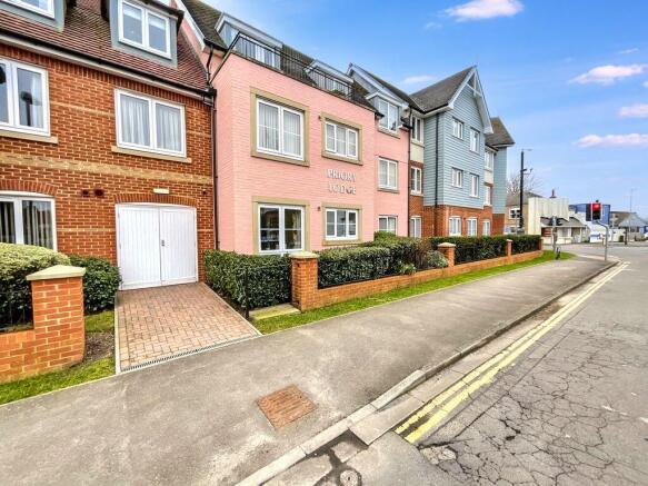 2-bed house on Christchurch Town Centre, £300,000