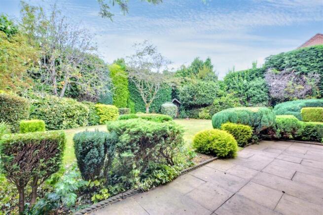 Garden_2.jpeg