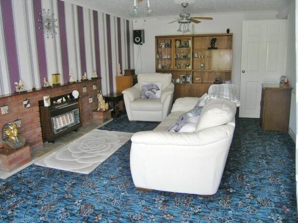 Lounge 1