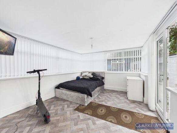 3 bed Semi-Detached for sale Image 10