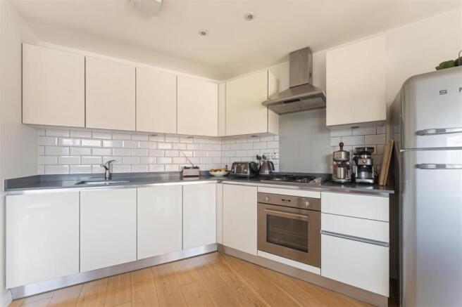 Cresset Road, E9