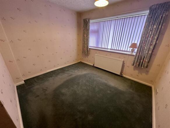 2 bed Semi-Detached Bungalow for sale Image 10