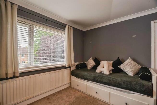 3 bed Semi-Detached for sale Image 9