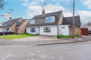 32, Harvey Road, Farnborough GU14 9TW