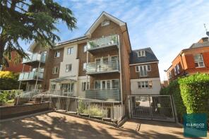 Flat 3, 34 Harrington Court, Station Road, New Barnet, Barnet EN5 1PZ