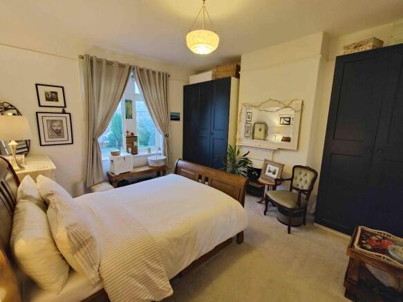 4 bed Terraced for sale Image 12
