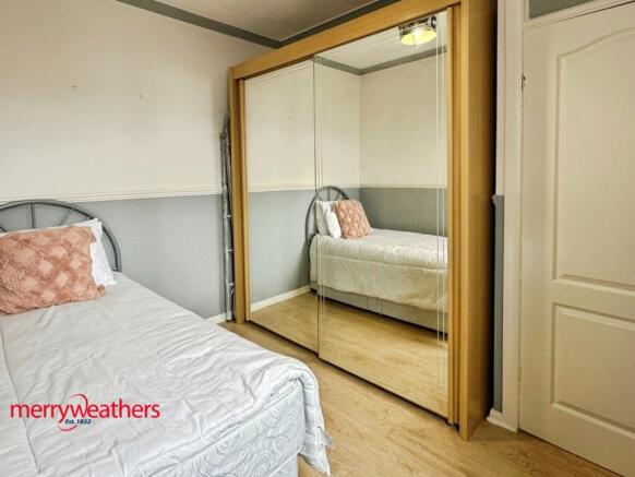 2 bed Terraced to rent Image 8