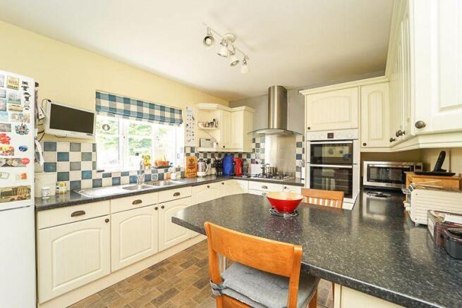 Kitchen/Breakf...