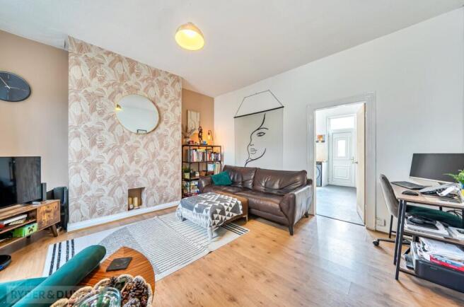 2 bed Terraced for sale Image 5