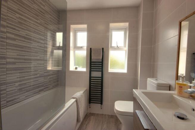Bathroom (Bathroom)