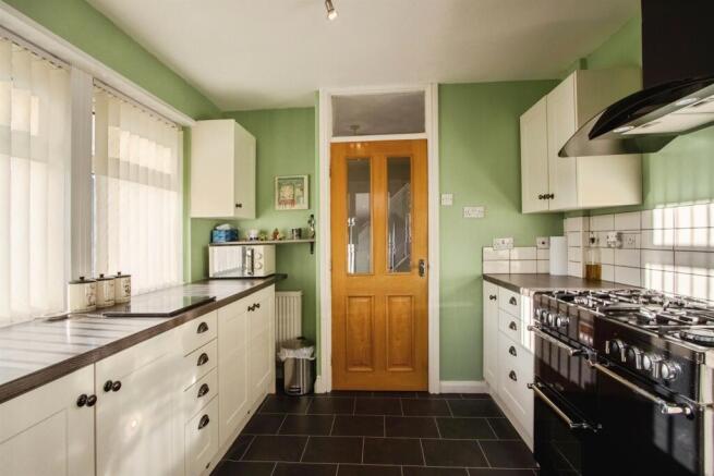 2 bed Semi-Detached for sale Image 5