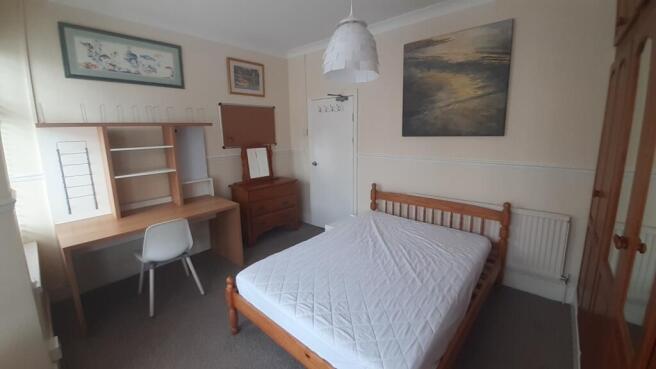 NO 6 80 Dogf - Bedroom One 2
