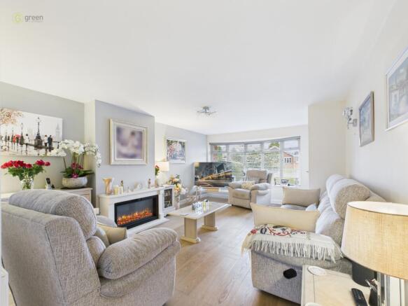 cam03830g0pr0245still008