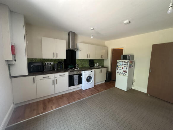 Kitchen / Living Room