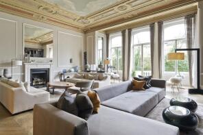 6, Palace Gate, London W8 5NF