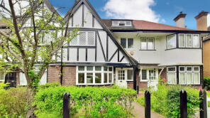 14, Princes Gardens, London W3 0LG