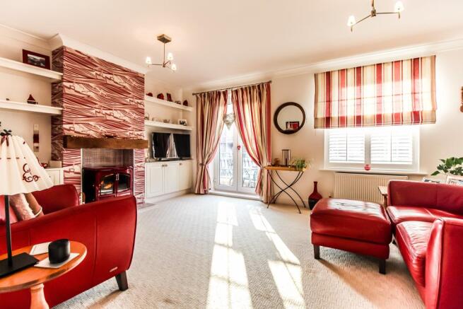 Living room 3