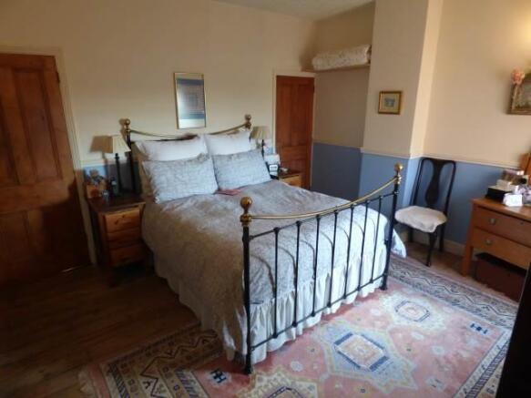 469bedroom1.jpg