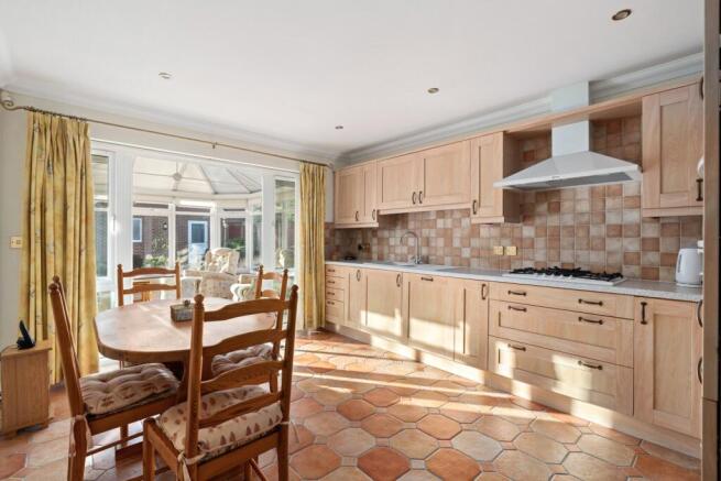 Kitchen/Breakfast Rm