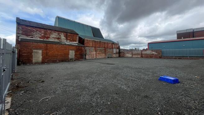 Land to rent in hull