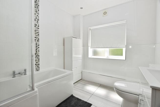 3 bed Terraced for sale Image 12