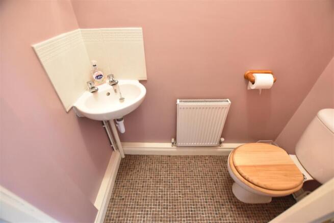 CLOAKROOM/WC