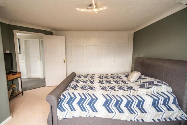 Bedroom 2 (2)