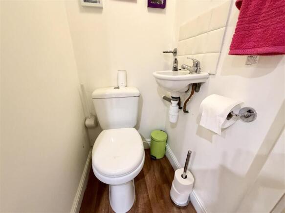 2 bed Terraced for sale Image 6