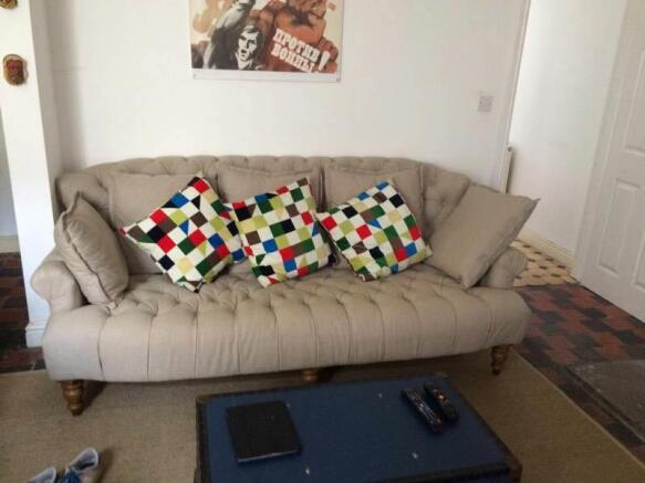 lounge 1.jpg