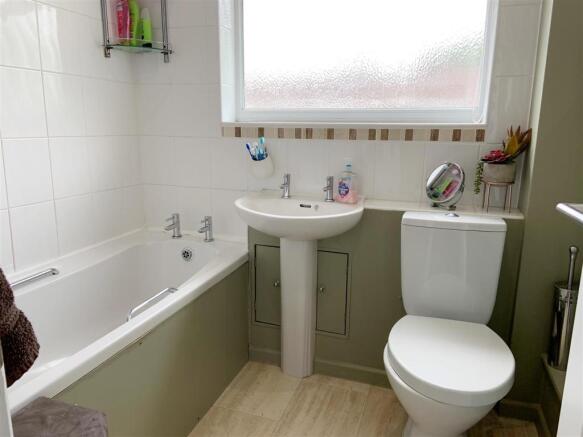 Bath 1.JPG