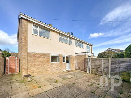 Orchard Way, Wymondham, Norfolk. NR18 0NY