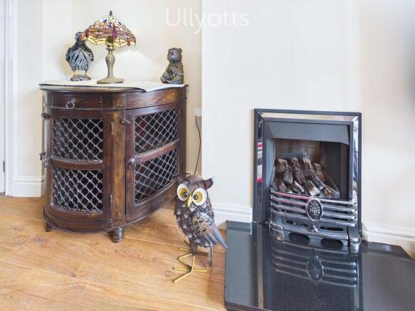 2 bed Semi-Detached for sale Image 5
