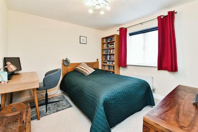 BEDROOM 2