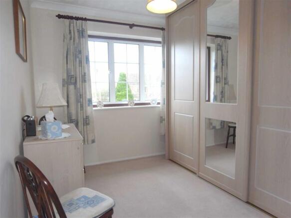 DRESSING ROOM