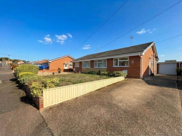 2-bed semi-detached on Rowan Way, Exeter, EX4, £315,000